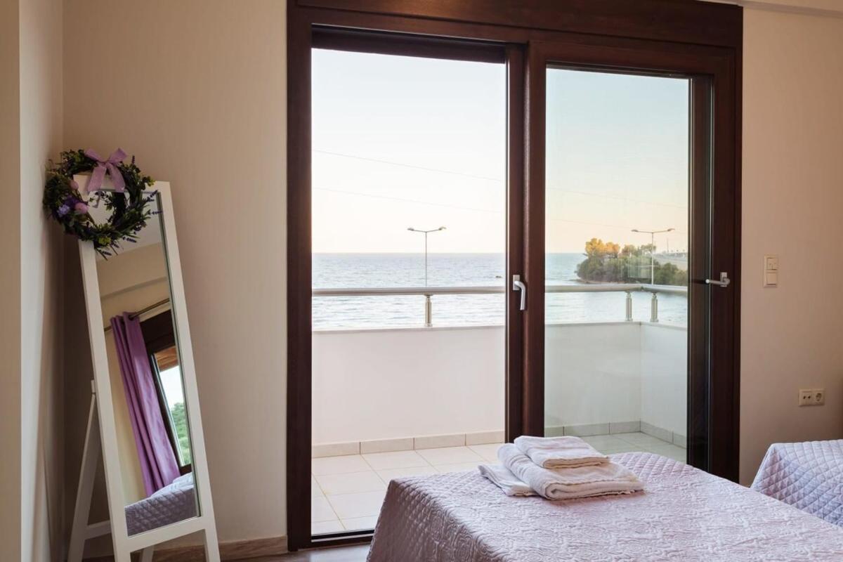 Villa Armonia - Beachfront Majestic Retreat Petalídhion 외부 사진